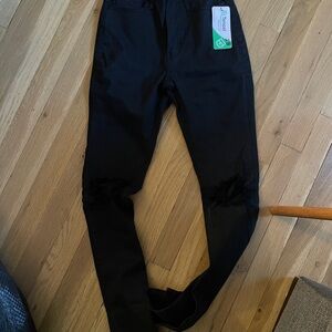 Black High-Waisted Skinny Jeans